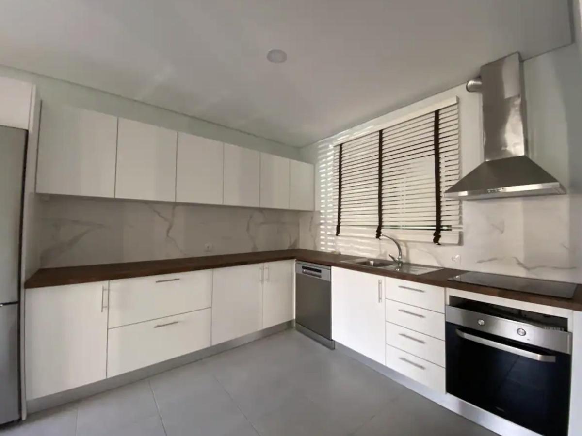 Amare Guest House Ovar Bagian luar foto