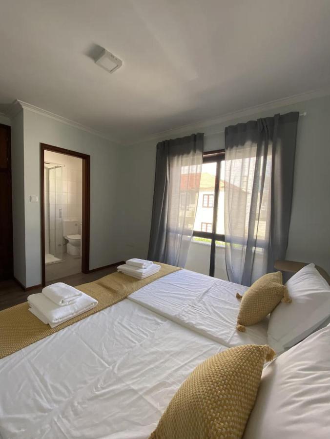 Amare Guest House Ovar Bagian luar foto